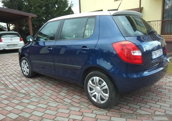 Skoda Fabia cena 21900 przebieg: 43500, rok produkcji 2011 z Konin małe 232